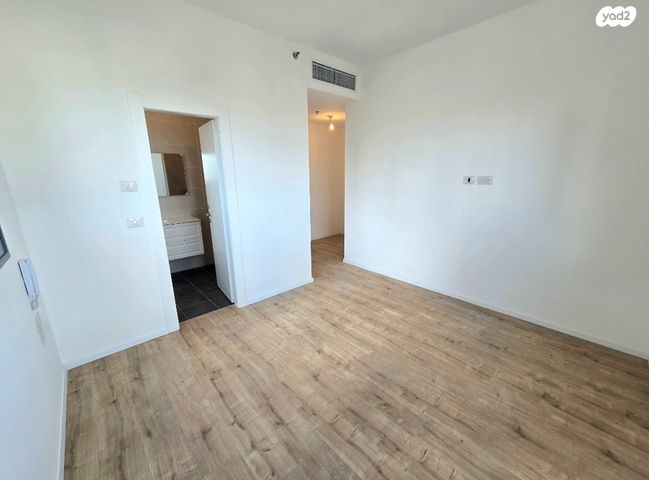 דירה, שדרות בן אב"י 6, נוף הטיילת, נתניה