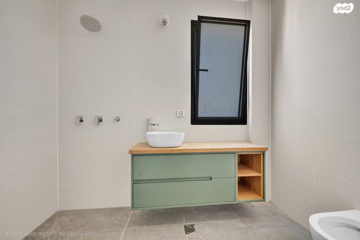 דירה, הדסים, המייסדים, הוד השרון