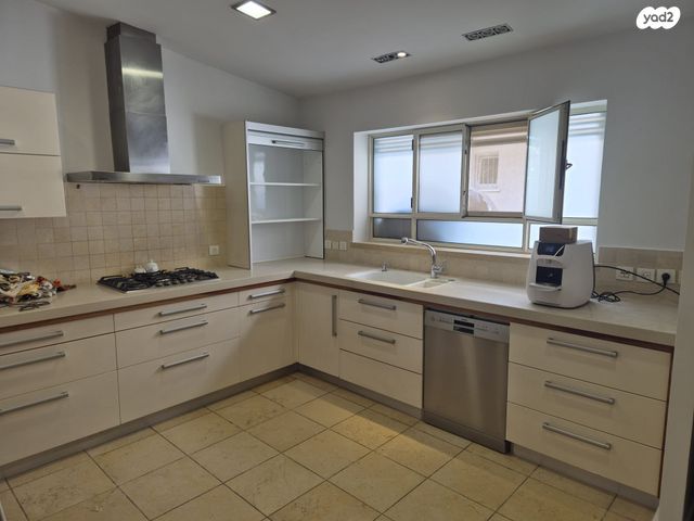 בית פרטי/ קוטג', אוסישקין, מרכז, הרצליה