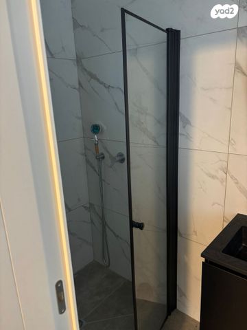 דו משפחתי, האילנות, גבעת נשר, נשר