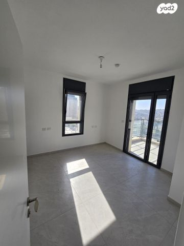 דירה, שדרות ש"י עגנון, גבעת הורדים, רסקו, ירושלים