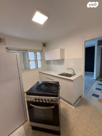 דירה, שבטי ישראל 4, גבעת אולגה, חדרה