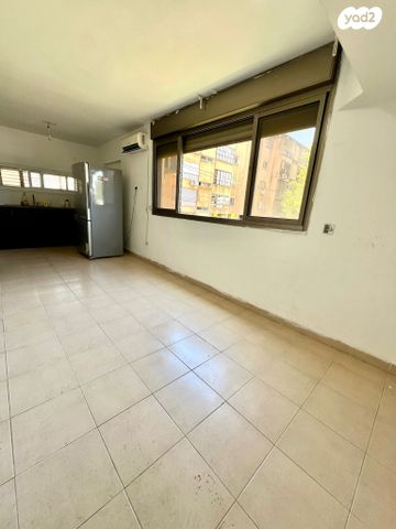 דירה, קרית אתא