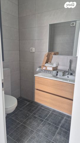 דירה, אמנון ליפקין שחק, נוף הטיילת, נתניה