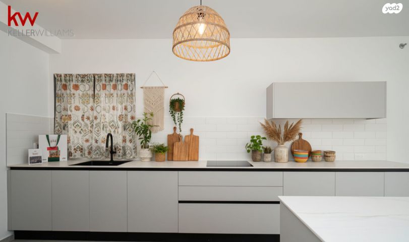 דירה, הרצליה