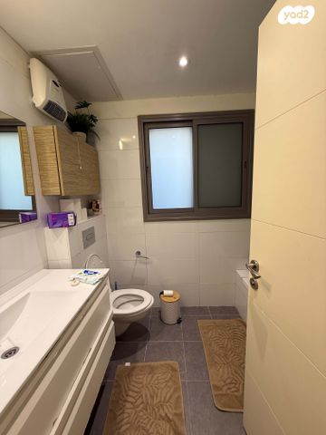 דירת גן, שושנת העמקים, רמת אמיר, קדימה צורן