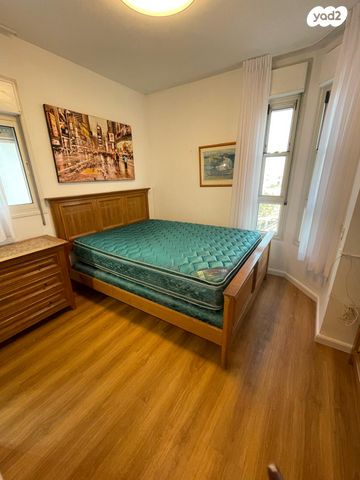 דירה, קרן היסוד, רוממה, חיפה