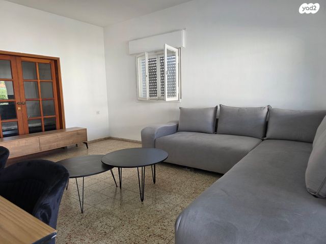 דירה, החקלאים, כפר ביאליק, כפר ביאליק