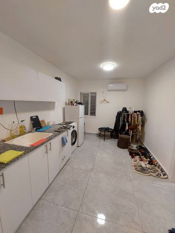 דירה, יצחק בן צבי 12, קרית ים ב', קרית ים