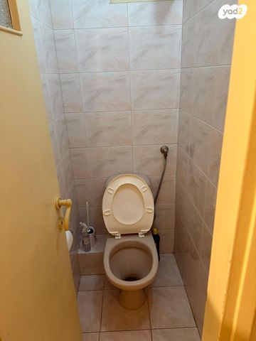 דירה, שער ציון 9, קרית שרת מערב, חולון