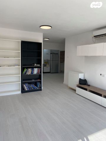 דירה, הר הצופים 23, קרית שרת מזרח, חולון