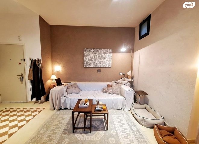 דירת גן, עצמון, נווה צדק, תל אביב יפו