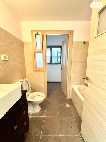 דירה, הרי הגלעד, בורסה, רמת גן