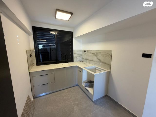 דירה, דב גרונר 8, עכו