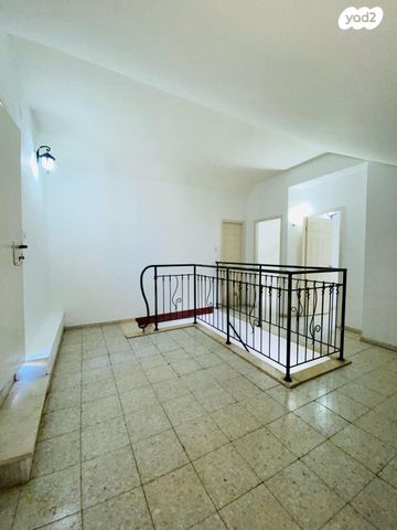 גג/ פנטהאוז, משה רחמילביץ', פסגת זאב, ירושלים