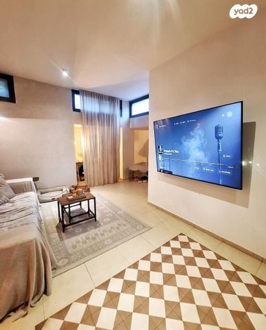 דירת גן, עצמון, נווה צדק, תל אביב יפו