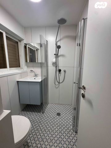 יחידת דיור, מרכז המושבה, אבן יהודה