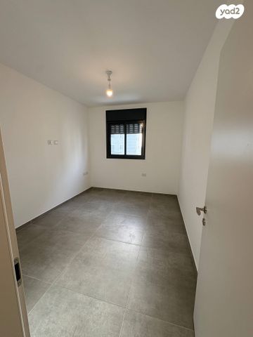 דירה, הגפן, קרית מלאכי