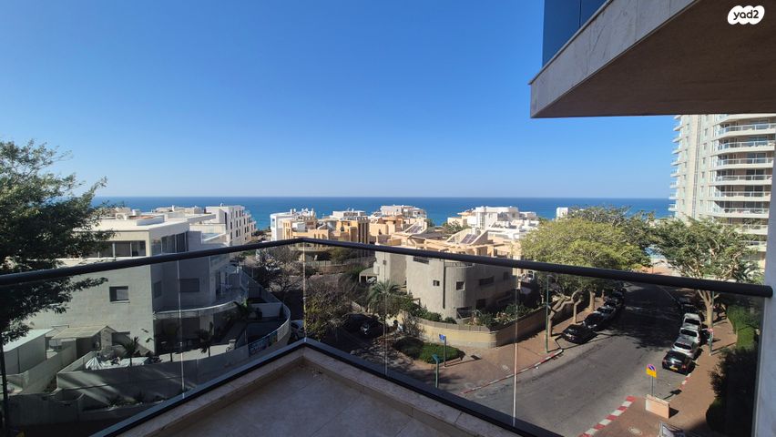 דירה, פייר קניג 9, נוף הטיילת, נתניה