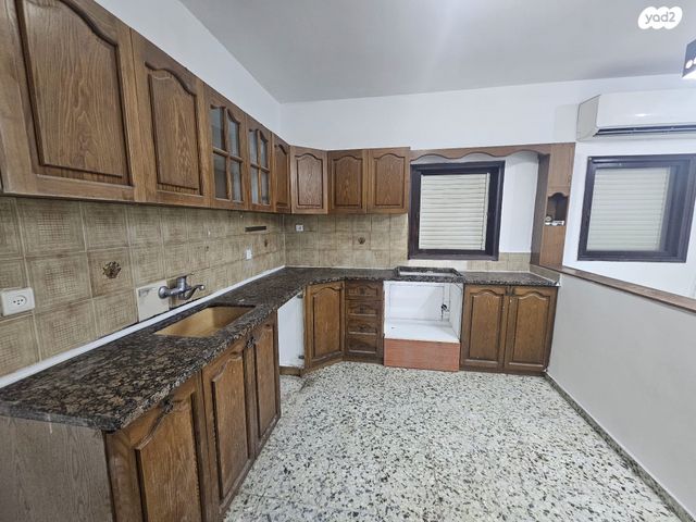 דירה, רוטשילד 7, פועלים ד, כפר סבא