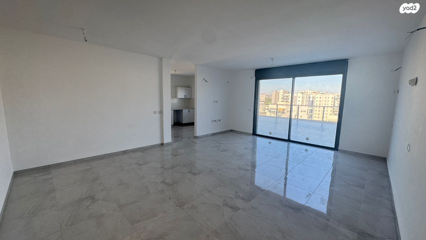 גג/ פנטהאוז, יהלום 16, רובע יזרעאל סביוני העמק, עפולה