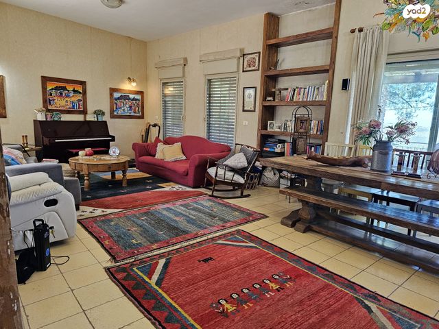 בית פרטי/ קוטג', תאנה, אורה, אורה