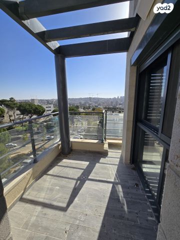 דירה, שדרות ש"י עגנון, גבעת הורדים, רסקו, ירושלים