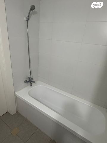 דירה, אהוד מנור 11, נאות אפק, אפקה, קרית ביאליק