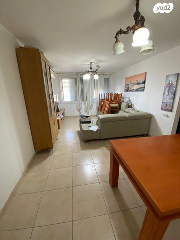 דירה, דרך מצדה 260, שכונה י"א, באר שבע