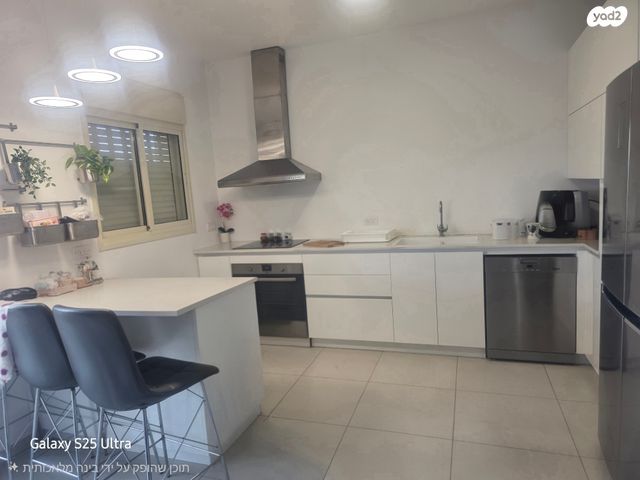 דירה, נחליאלי, גבעת אלונים, קרית אתא