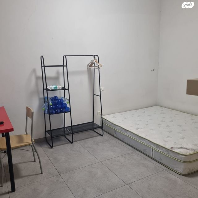 דירה, הרב יצחק ידידיה פרנקל 23, פלורנטין, תל אביב יפו