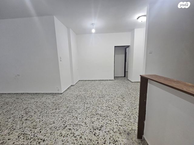 דירה, רוטשילד 7, פועלים ד, כפר סבא