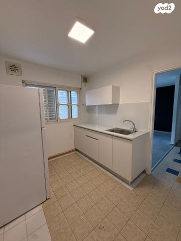 דירה, שבטי ישראל 4, גבעת אולגה, חדרה