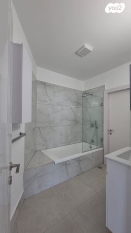 דירה, פייר קניג 9, נוף הטיילת, נתניה