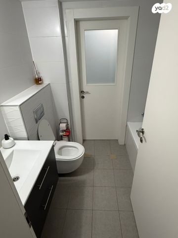 דירה, אהוד מנור 11, נאות אפק, אפקה, קרית ביאליק