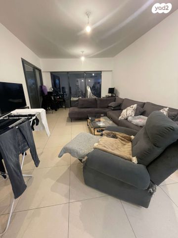 דירה, אריאל שרון 4, סיטי, גבעתיים