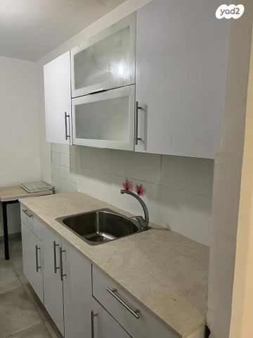 ח.מ. שפירא 38