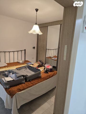 דירה, אחד העם, חולון