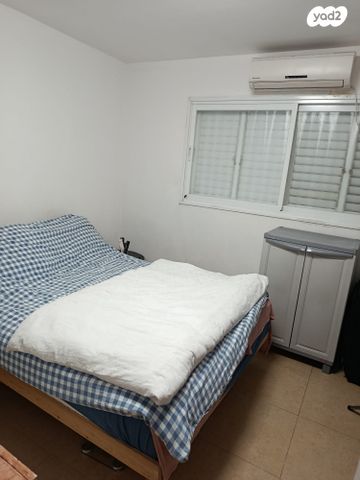 דירה, קדושי לוצק 1, עמידר, בת ים