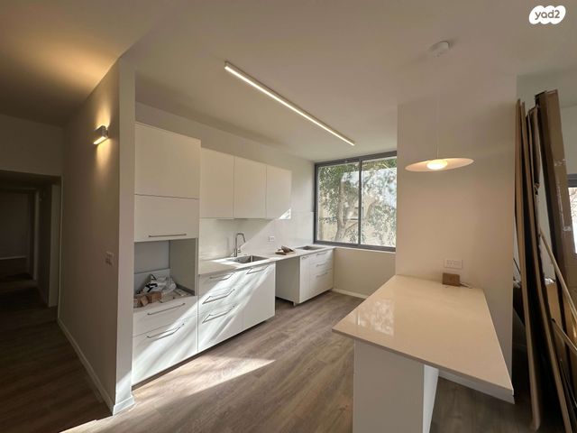 דירה, פועלים א, כפר סבא