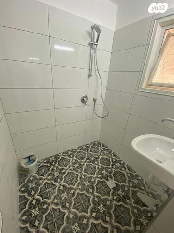 דירה, יוסף סרלין 3, נווה ברבור, כפר שלם מערב, תל אביב יפו