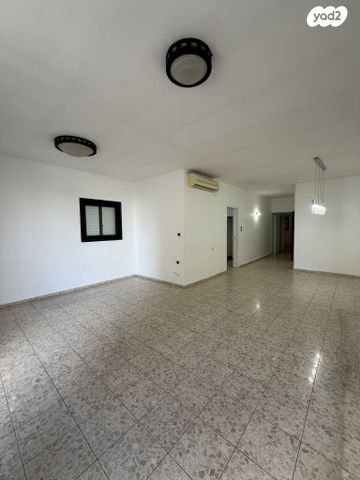 דירה, מנדלי מוכר ספרים 10, אגרובנק, חולון