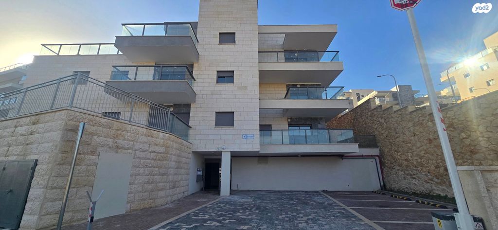 דירת גן, נהר הירדן, רמת נבון . הר כרמי, כרמיאל