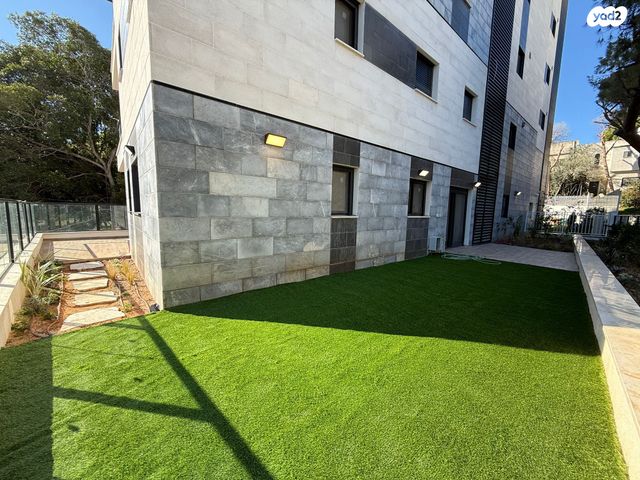 בנימין ד'ישראלי 