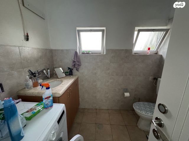 דירה, אושיות, רחובות