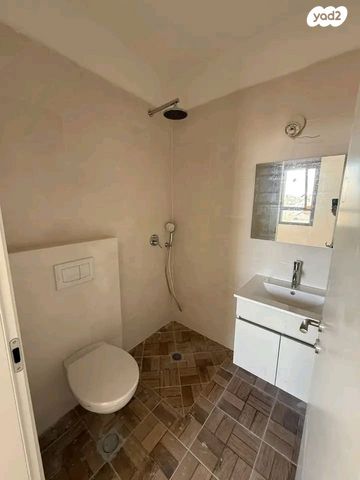 דירה, תל גיבורים, חולון