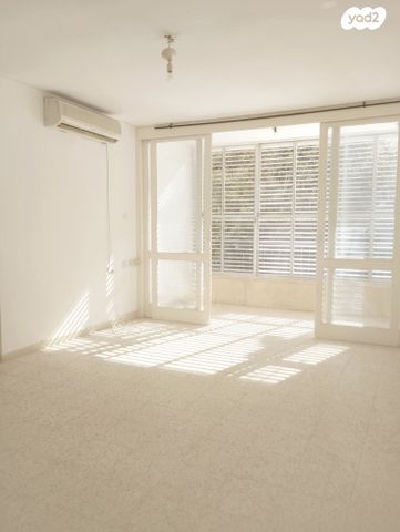 דירה, טרכטנברג, אברמוביץ', ראשון לציון