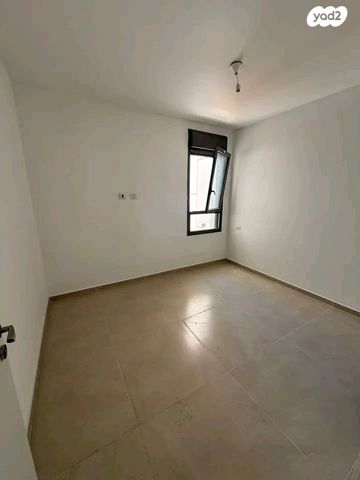 דירה, תל גיבורים, חולון