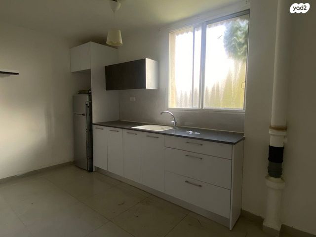 שדרות דגניה 11