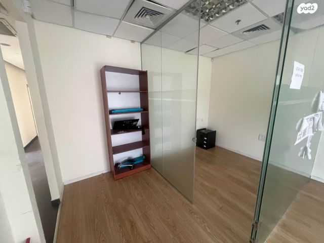 משרדים, פתח תקווה